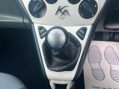 Ford Ka 1.2 Zetec Euro 5 (s/s) 3dr 30