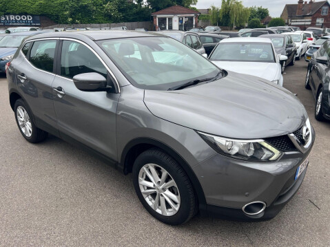 Nissan Qashqai 1.2 DIG-T Acenta 2WD Euro 6 (s/s) 5dr 8