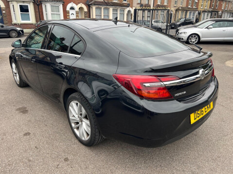 Vauxhall Insignia 1.8i SRi Nav Euro 6 5dr 4