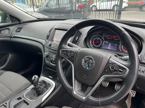 Vauxhall Insignia 1.8i SRi Nav Euro 6 5dr 11