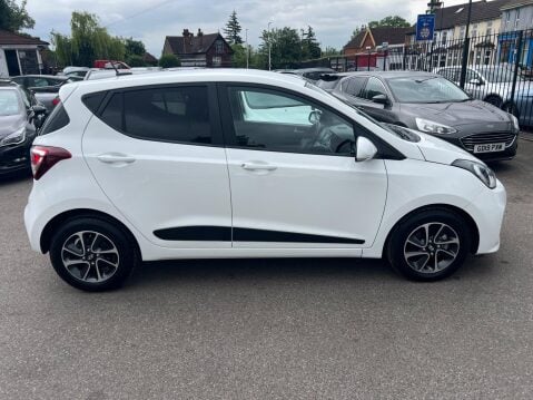 Hyundai i10 1.0 Premium Euro 6 5dr 7