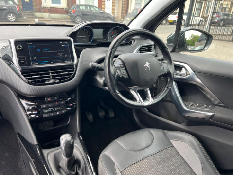 Peugeot 2008 1.2 PureTech Allure Euro 6 (s/s) 5dr 21