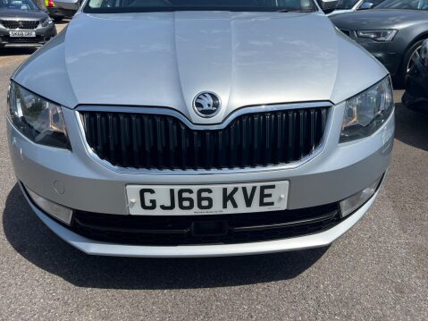 Skoda Octavia 2.0 TDI SE L DSG Euro 6 (s/s) 5dr 9