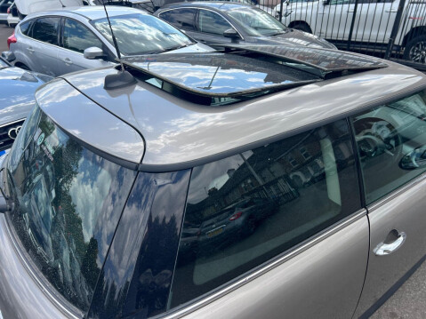 Mini Hatch 1.6 One Auto Euro 5 3dr 10
