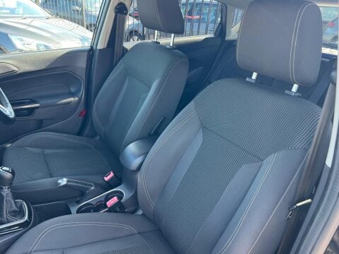 Ford Fiesta 1.0T EcoBoost Titanium Euro 6 (s/s) 5dr 29