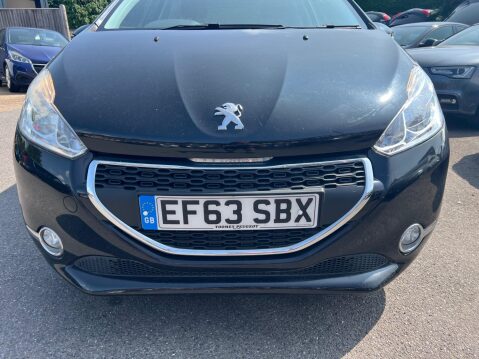 Peugeot 208 1.2 VTi Active Euro 5 3dr 9
