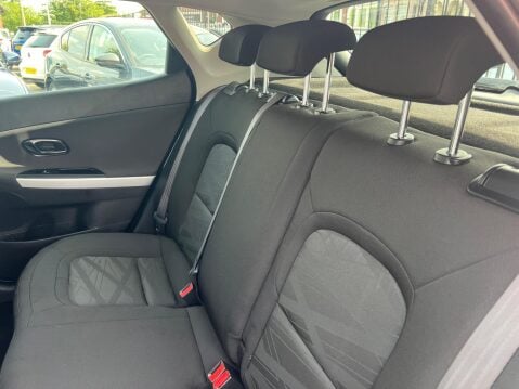 Kia Ceed 1.4 SR7 Euro 5 5dr 27
