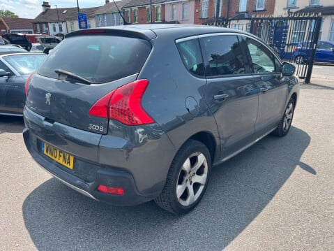 Peugeot 3008 1.6 HDi Exclusive Euro 4 5dr 6