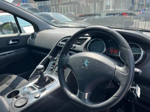 Peugeot 3008 1.6 HDi Exclusive Euro 4 5dr 9