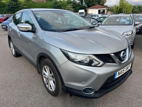 Nissan Qashqai 1.2 DIG-T Acenta 2WD Euro 5 (s/s) 5dr 1