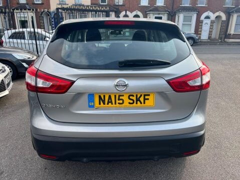 Nissan Qashqai 1.2 DIG-T Acenta 2WD Euro 5 (s/s) 5dr 5