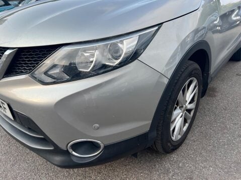 Nissan Qashqai 1.2 DIG-T Acenta 2WD Euro 5 (s/s) 5dr 9