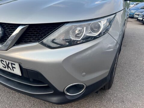 Nissan Qashqai 1.2 DIG-T Acenta 2WD Euro 5 (s/s) 5dr 10