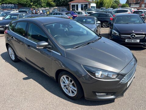 Ford Focus 1.0T EcoBoost Zetec Auto Euro 6 (s/s) 5dr 8