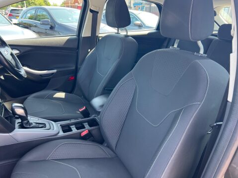 Ford Focus 1.0T EcoBoost Zetec Auto Euro 6 (s/s) 5dr 26