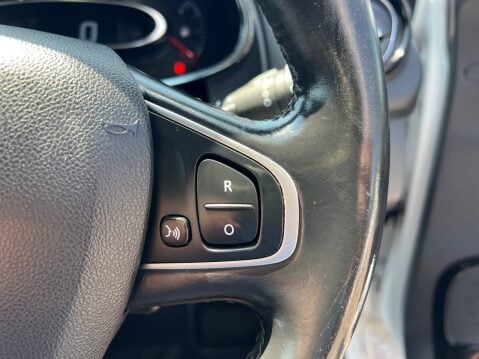 Renault Clio 0.9 TCe Dynamique S Nav Euro 6 (s/s) 5dr 23