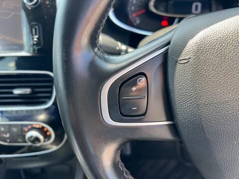 Renault Clio 0.9 TCe Dynamique S Nav Euro 6 (s/s) 5dr 22