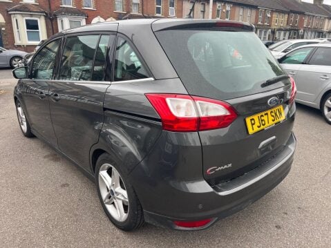 Ford Grand C-Max 1.0T EcoBoost Titanium X Euro 6 (s/s) 5dr 4