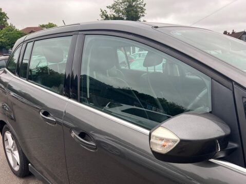 Ford Grand C-Max 1.0T EcoBoost Titanium X Euro 6 (s/s) 5dr 14