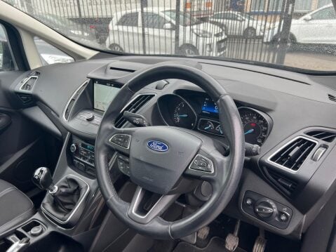Ford Grand C-Max 1.0T EcoBoost Titanium X Euro 6 (s/s) 5dr 17