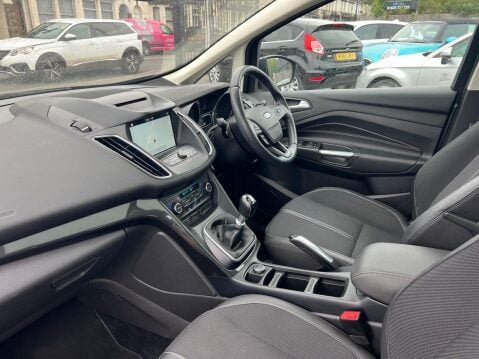 Ford Grand C-Max 1.0T EcoBoost Titanium X Euro 6 (s/s) 5dr 22