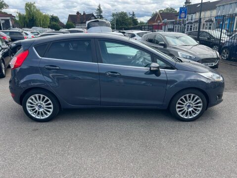 Ford Fiesta 1.0T EcoBoost Titanium Euro 5 (s/s) 5dr 7