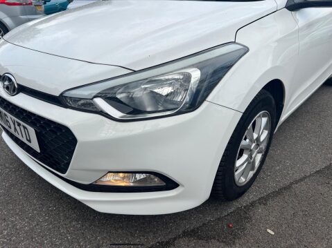 Hyundai i20 1.2 Blue Drive SE Euro 6 (s/s) 5dr 11