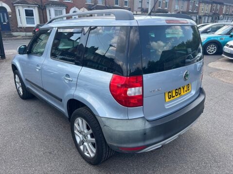 Skoda Yeti 2.0 TDI Elegance DSG 4WD Euro 5 5dr 4