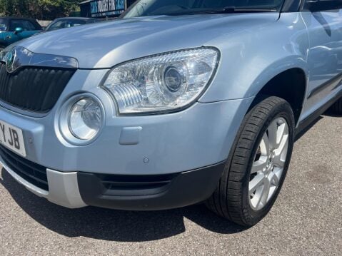 Skoda Yeti 2.0 TDI Elegance DSG 4WD Euro 5 5dr 9