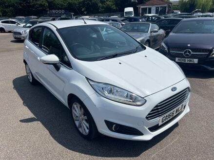 Ford Fiesta 1.0T EcoBoost Titanium Euro 6 (s/s) 5dr