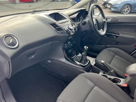 Ford Fiesta 1.0T EcoBoost Titanium Euro 6 (s/s) 5dr 24