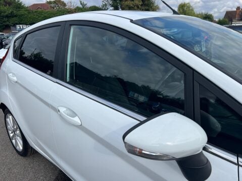 Ford Fiesta 1.0T EcoBoost Titanium Euro 6 (s/s) 5dr 17