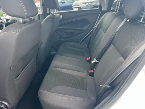 Ford Fiesta 1.0T EcoBoost Titanium Euro 6 (s/s) 5dr 29