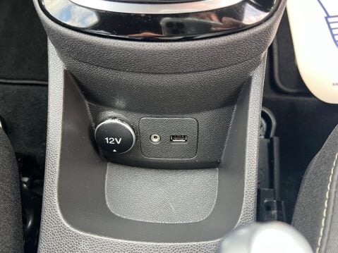 Ford Fiesta 1.0T EcoBoost Titanium Euro 6 (s/s) 5dr 37