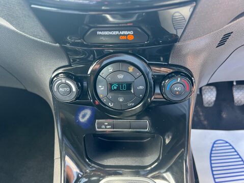 Ford Fiesta 1.0T EcoBoost Titanium Euro 5 (s/s) 5dr 36