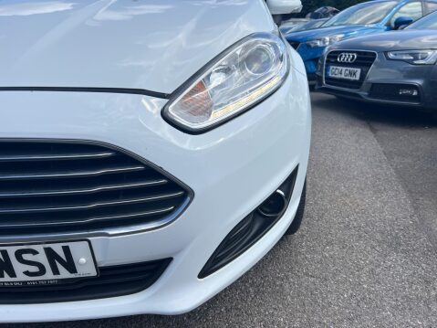 Ford Fiesta 1.0T EcoBoost Titanium Euro 5 (s/s) 5dr 10