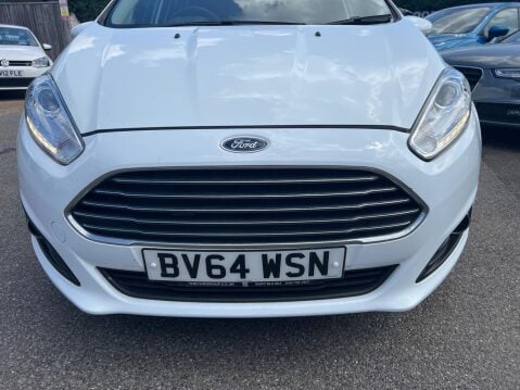 Ford Fiesta 1.0T EcoBoost Titanium Euro 5 (s/s) 5dr 9