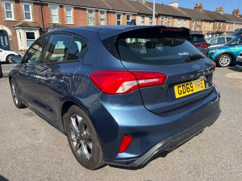 Ford Focus 1.0T EcoBoost ST-Line Euro 6 (s/s) 5dr 4