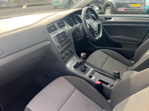 Volkswagen Golf 1.2 TSI BlueMotion Tech S Euro 5 (s/s) 5dr 16
