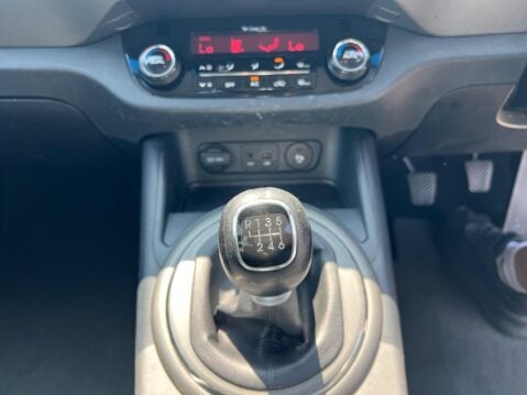 Kia Sportage 1.6 GDi EcoDynamics 2 2WD Euro 5 (s/s) 5dr 31