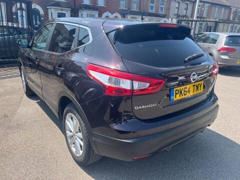 Nissan Qashqai 1.2 DIG-T Acenta Premium 2WD Euro 5 (s/s) 5dr 4