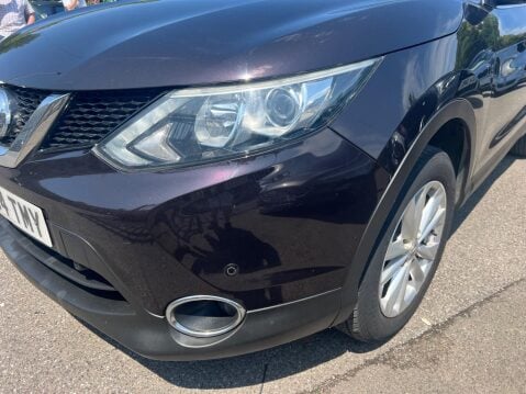 Nissan Qashqai 1.2 DIG-T Acenta Premium 2WD Euro 5 (s/s) 5dr 10
