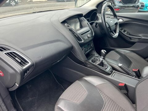 Ford Focus 1.5T EcoBoost Titanium X Euro 6 (s/s) 5dr 22