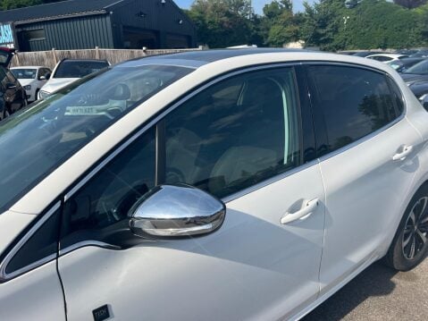Peugeot 208 1.2 PureTech Tech Edition Euro 6 (s/s) 5dr 16