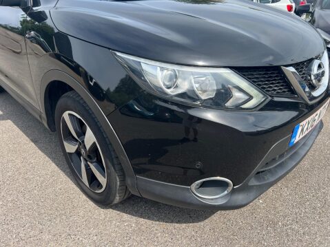 Nissan Qashqai 1.2 DIG-T N-Connecta 2WD Euro 6 (s/s) 5dr 13