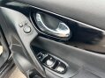 Nissan Qashqai 1.2 DIG-T N-Connecta 2WD Euro 6 (s/s) 5dr 29