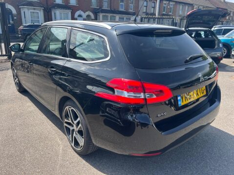 Peugeot 308 1.2 PureTech Allure Euro 6 (s/s) 5dr 4