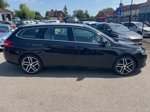 Peugeot 308 1.2 PureTech Allure Euro 6 (s/s) 5dr 7