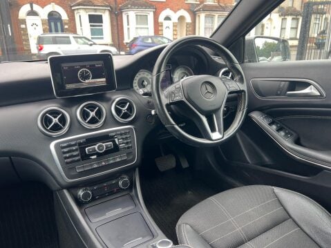 Mercedes-Benz A Class 1.6 A180 Sport 7G-DCT Euro 6 (s/s) 5dr 13