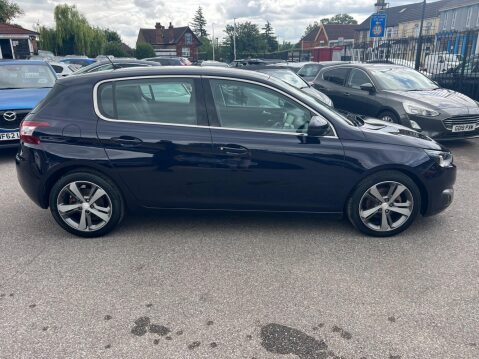 Peugeot 308 1.2 PureTech Allure Auto Euro 6 (s/s) 5dr 7